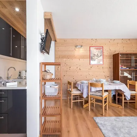 Aux Pieds 5 Pers A Avec Wifi - Fr-1-640-55 Apartment Val Thorens
